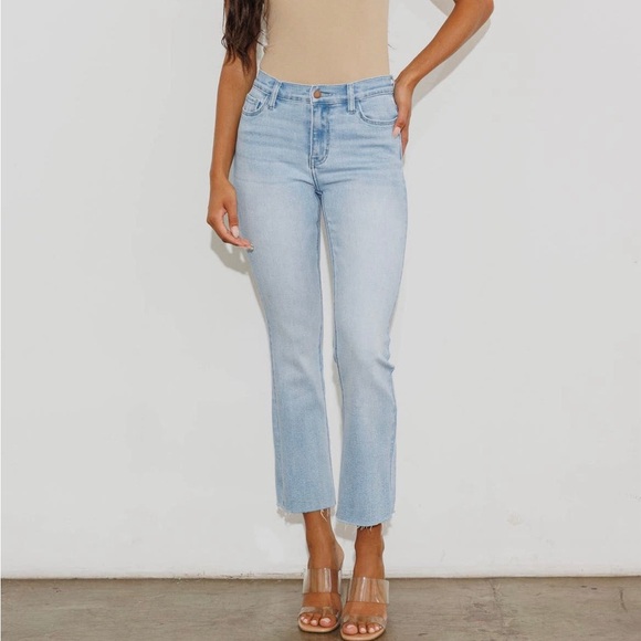 Vibrant Denim Size 9 Light Wash NWT - Picture 3 of 3